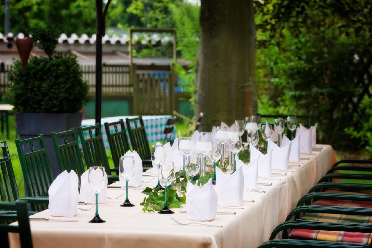 Hotel Und Restaurant Landshuter Hof ภายนอก รูปภาพ