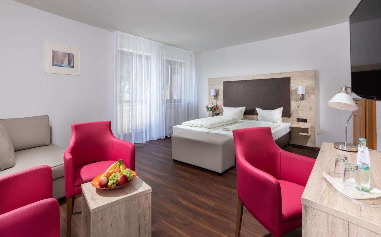Hotel Und Restaurant Landshuter Hof ภายนอก รูปภาพ